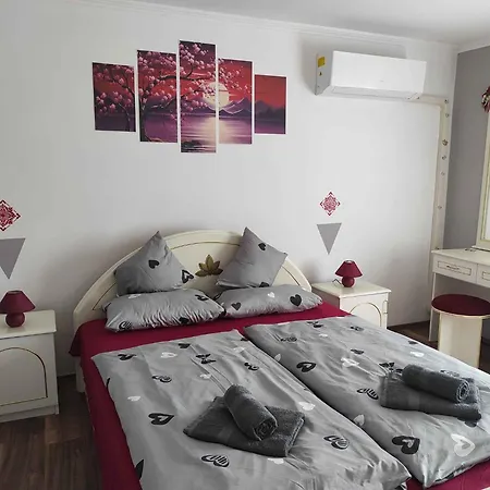 In - Balaton 48110 Holiday home *